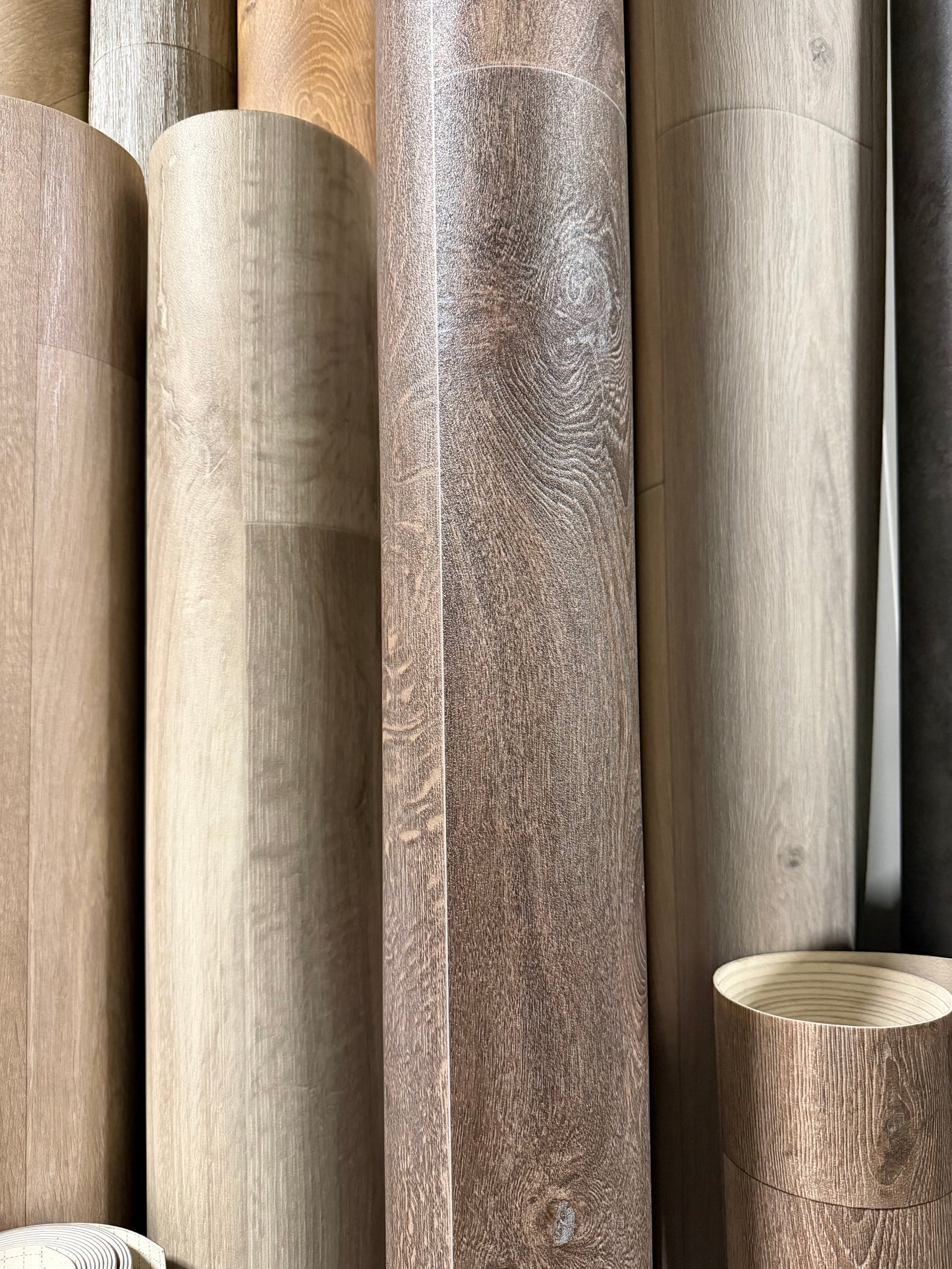 Grijsbruin Rustiek Eiken Vinyl Restpartij |
2,90x4,00mtr - Vinylrestpartij.nl