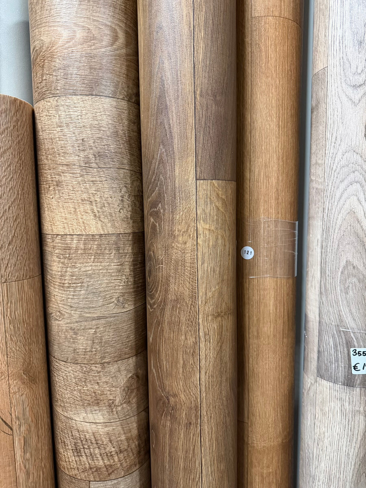Donker Bruin Eiken Vinyl Restpartij | 2,15x4,00 (8,6m2)