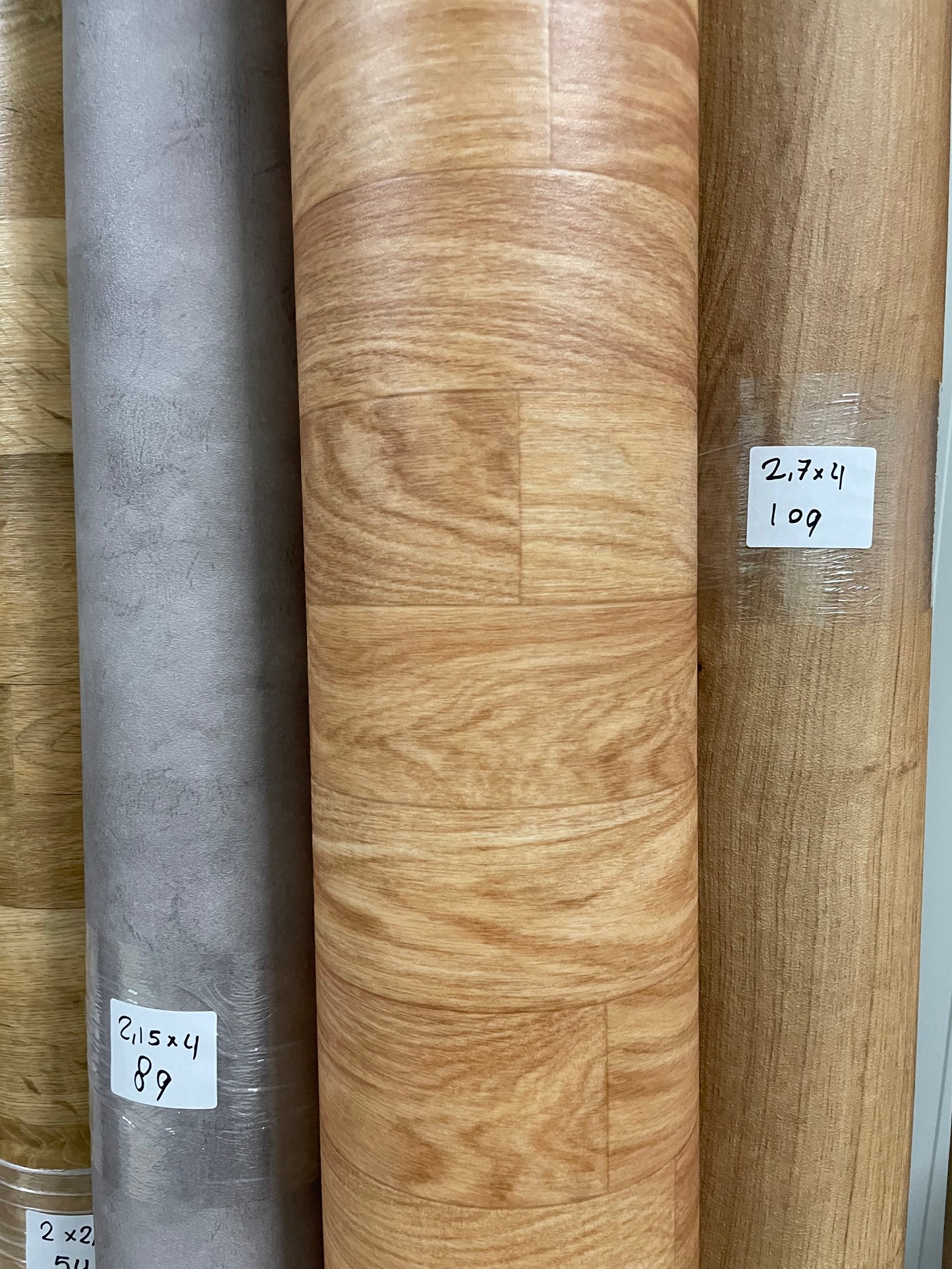 Bruin Eiken Smalle Planken Vinyl Restpartij | 2,00x2,45mtr - Vinylrestpartij.nl