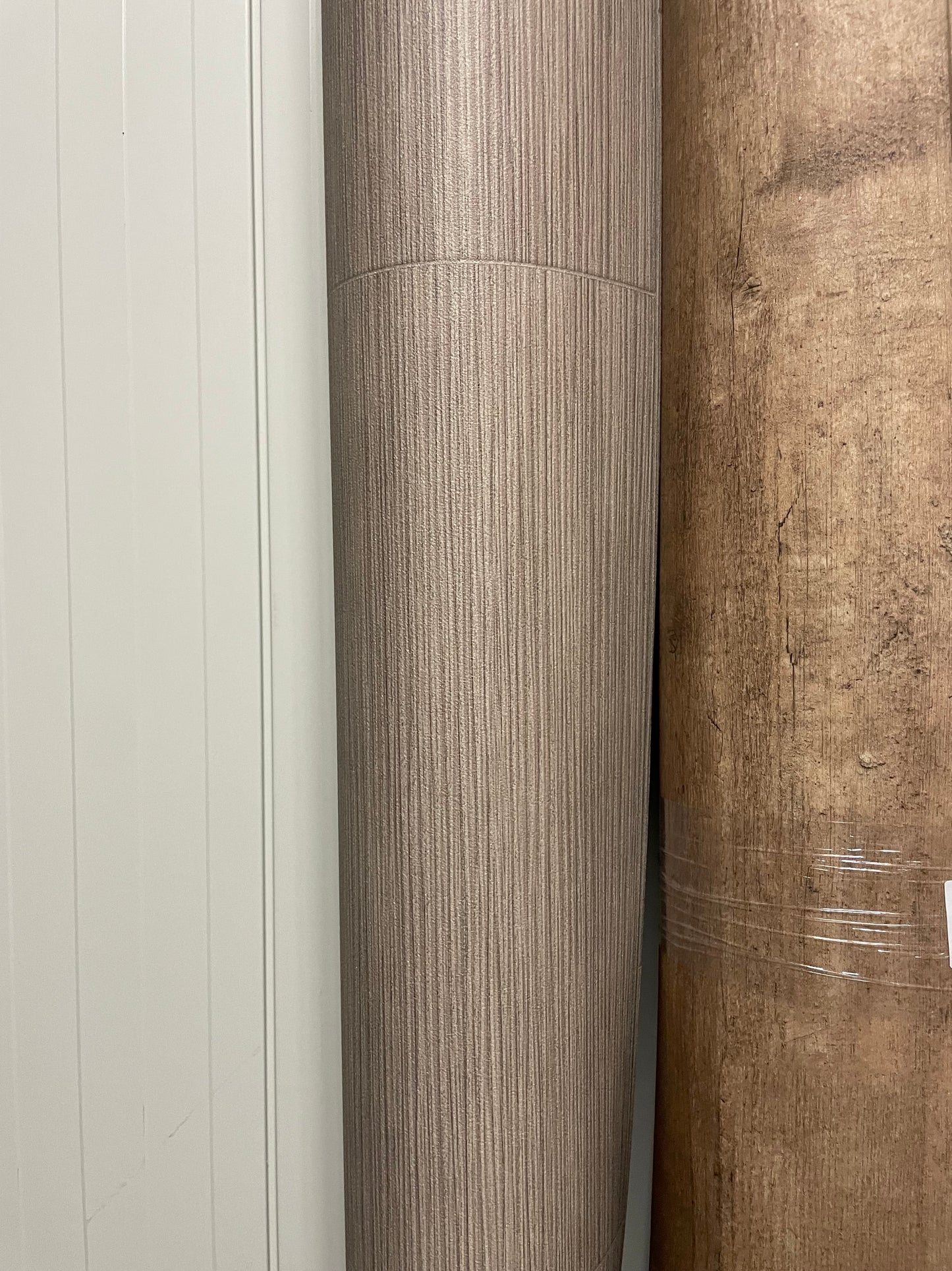 Grijsbruin Tegelmotief Vinyl Restpartij | 2,75x4,00mtr - Vinylrestpartij.nl