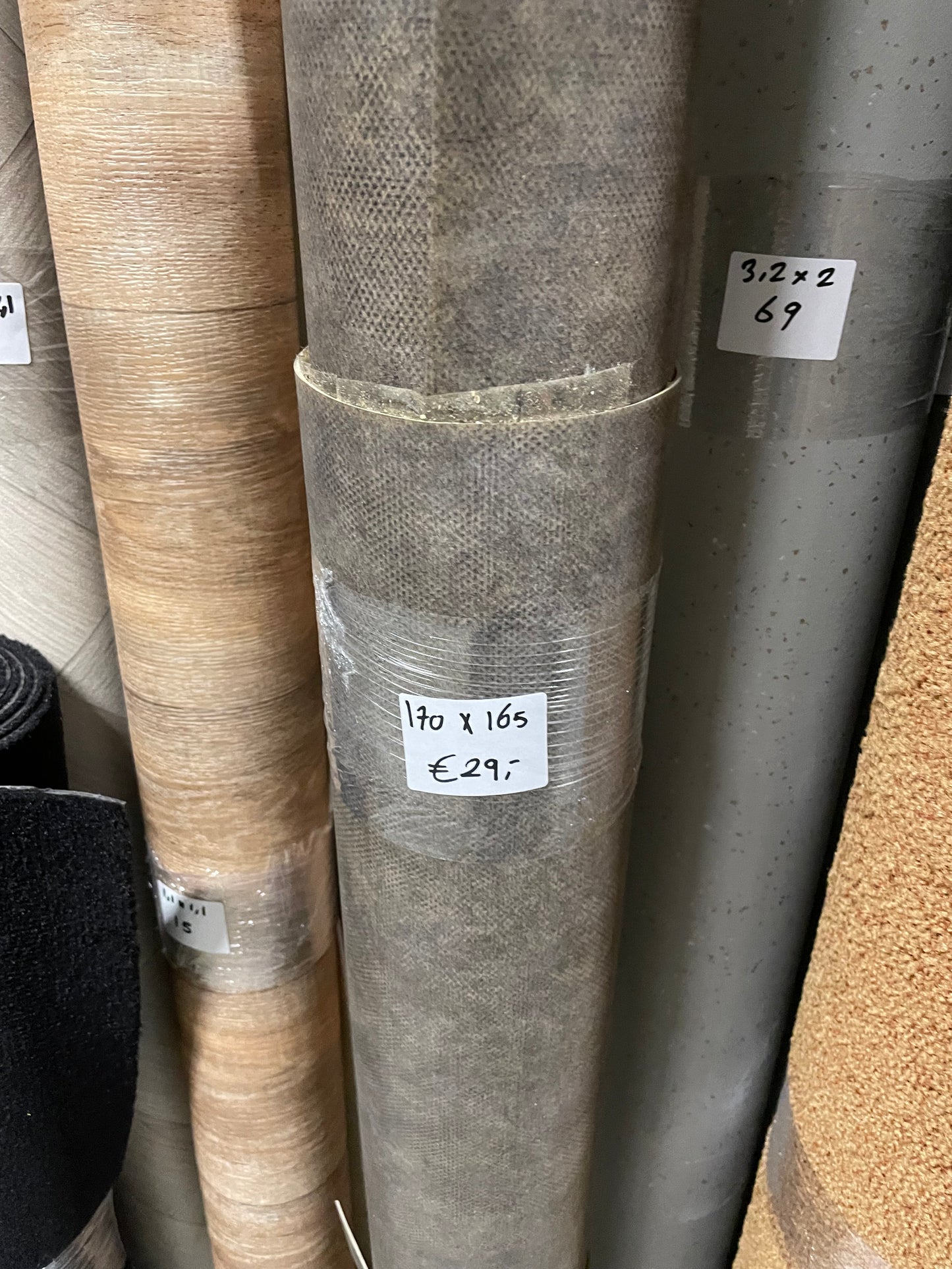 Marmoleum Donker Gemelêerd Restpartij | 1,65x1,70mtr - Vinylrestpartij.nl
