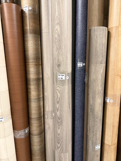 Licht Grijsbruin Eiken Vinyl Restpartij |
2,90x4,00mtr