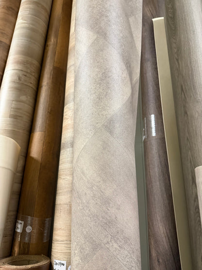 Visgraat Grijs BetonlookVinyl Restpartij |
3,90x4,00mtr