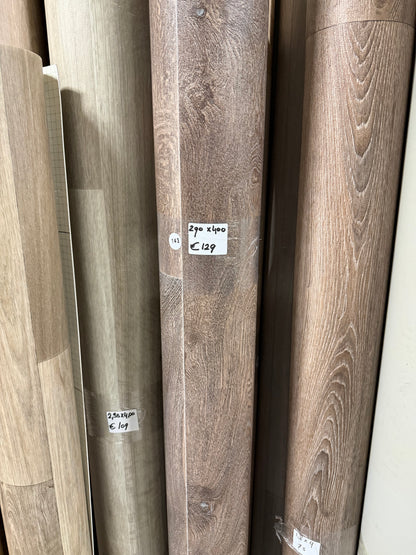 Grijsbruin Rustiek Eiken Vinyl Restpartij |
2,90x4,00mtr - Vinylrestpartij.nl 