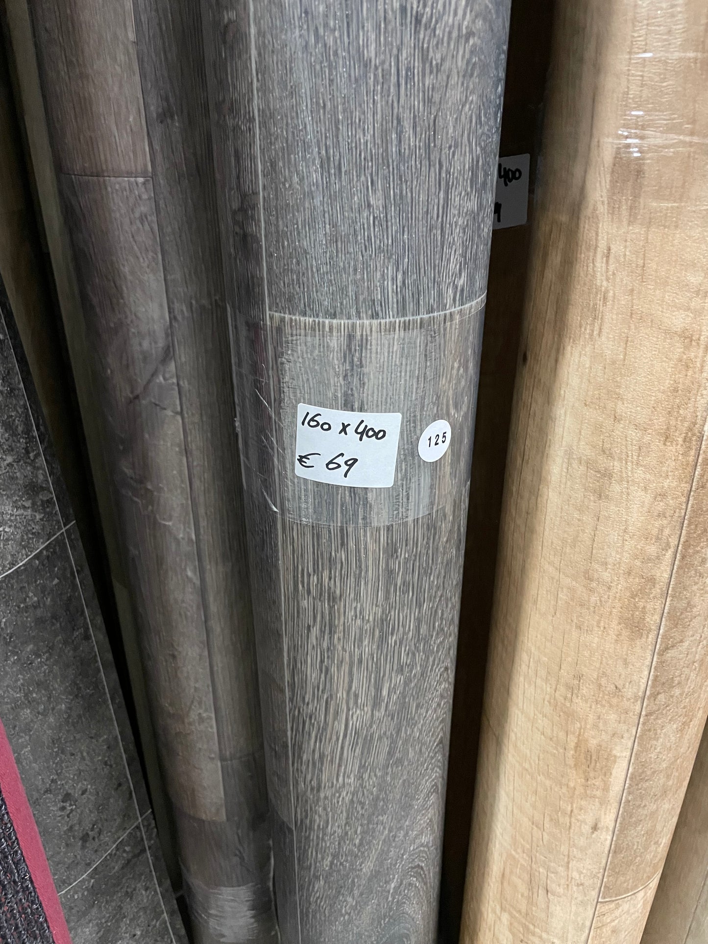 Donker Gerookt Eiken Vinyl Restpartij |
1,60x4,00mtr - Vinylrestpartij.nl 