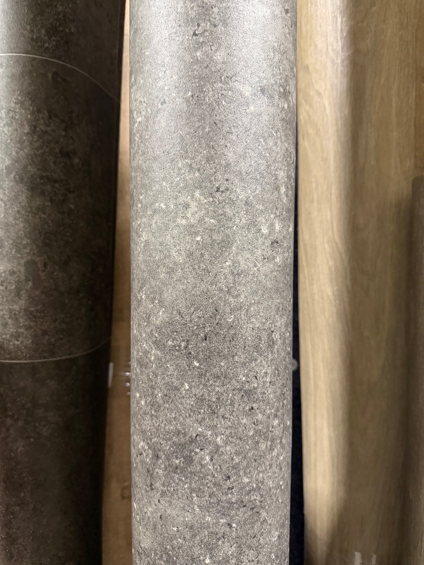 Grijs Gemêleerd Betonlook Vinyl Restpartij |
3,15x4,00mtr