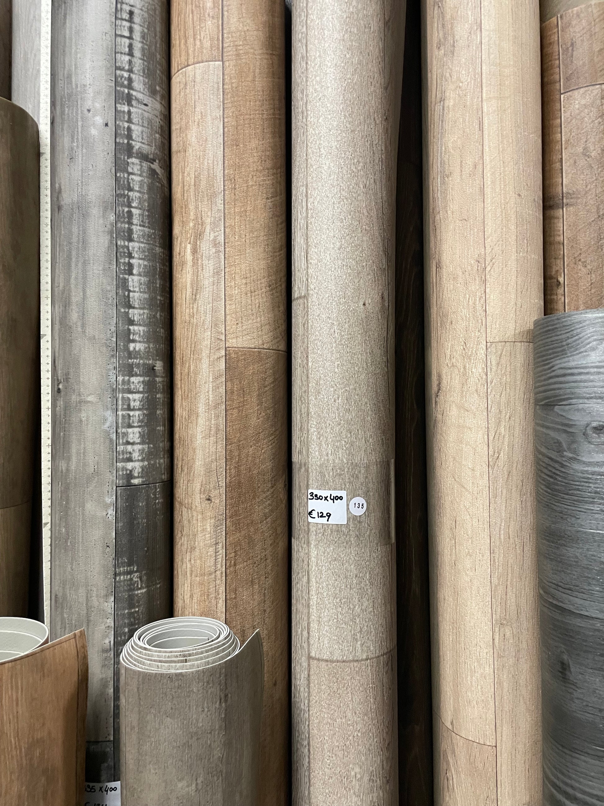 Modern Bruin Eiken Vinyl Restpartij |
3,50x4,00mtr - Vinylrestpartij.nl 