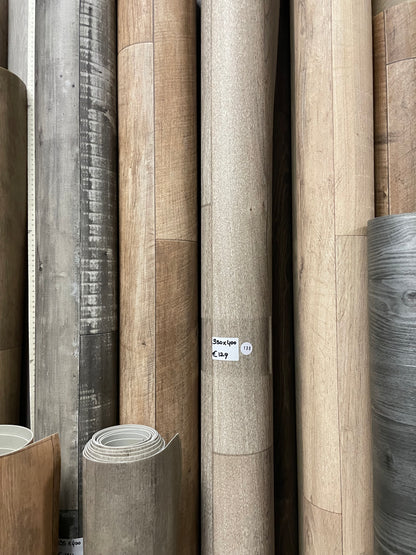 Modern Bruin Eiken Vinyl Restpartij |
3,50x4,00mtr - Vinylrestpartij.nl 