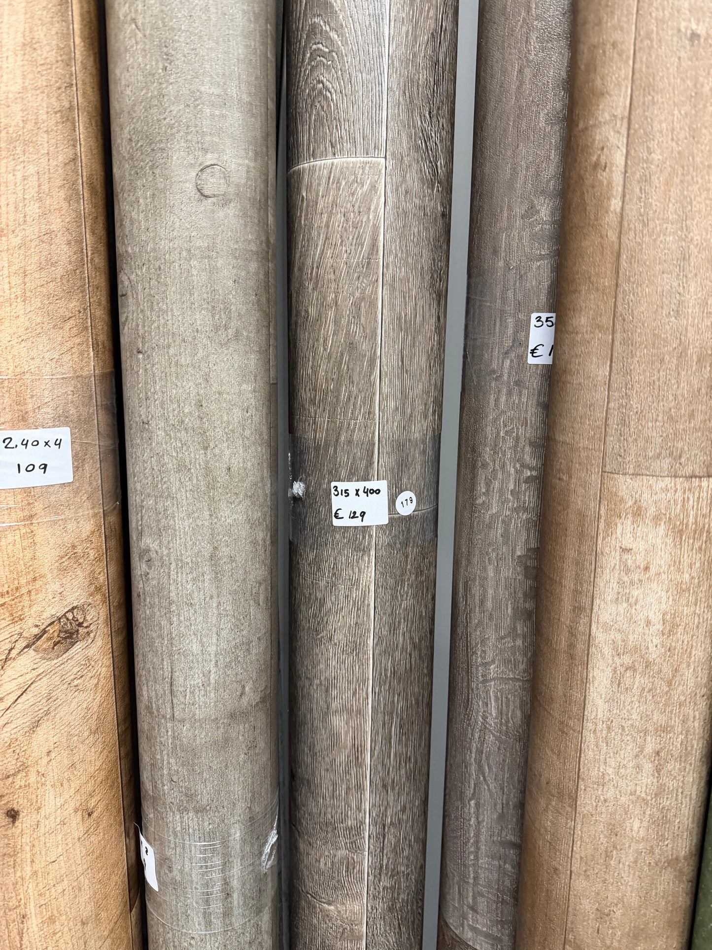 Grijsbruin Eiken Vinyl Restpartij |
3,15x4,00mtr