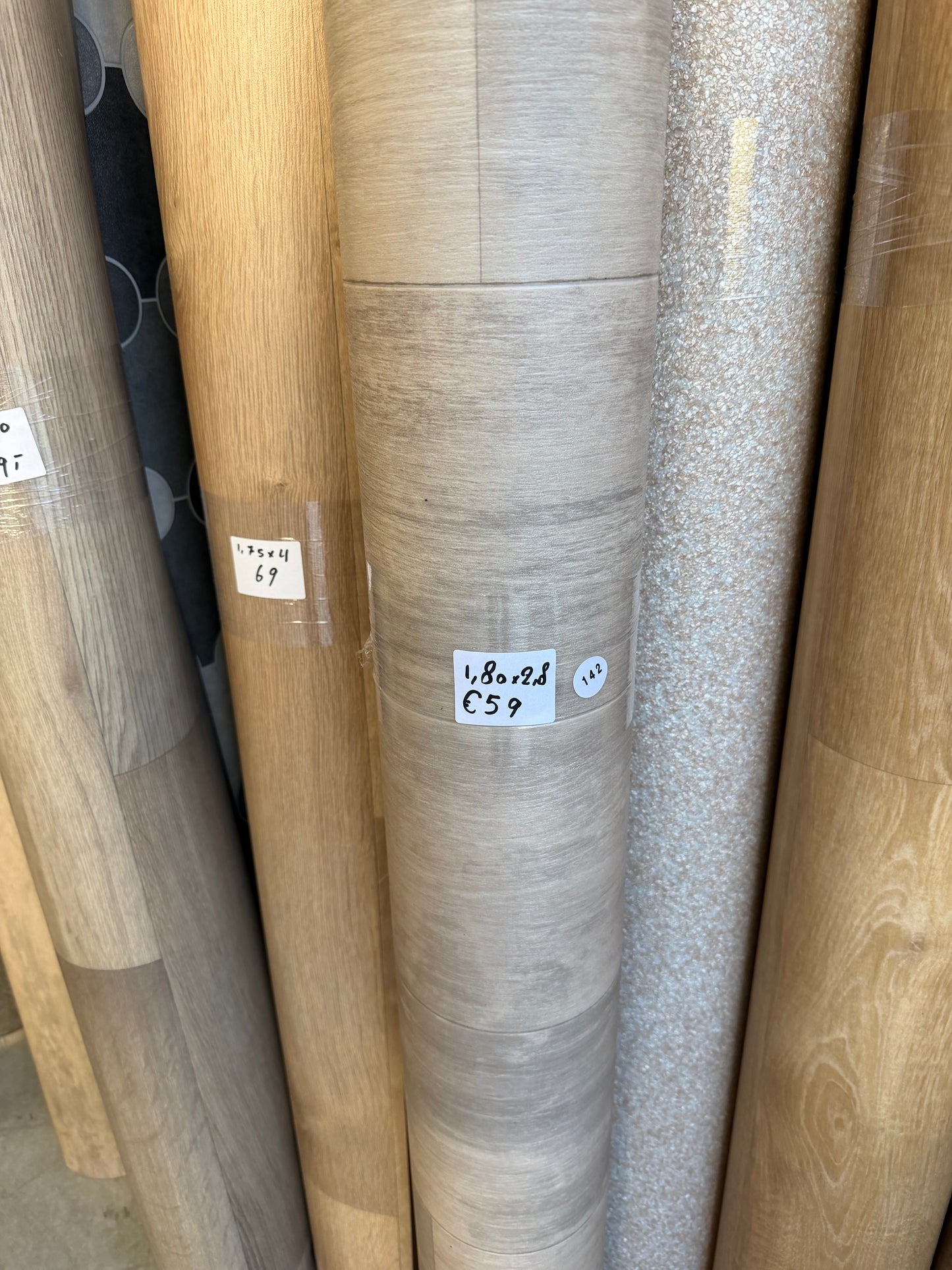 Forbo Novilon Beige Eiken Vinyl Restpartij |
1,80x2,80mtr - Vinylrestpartij.nl 