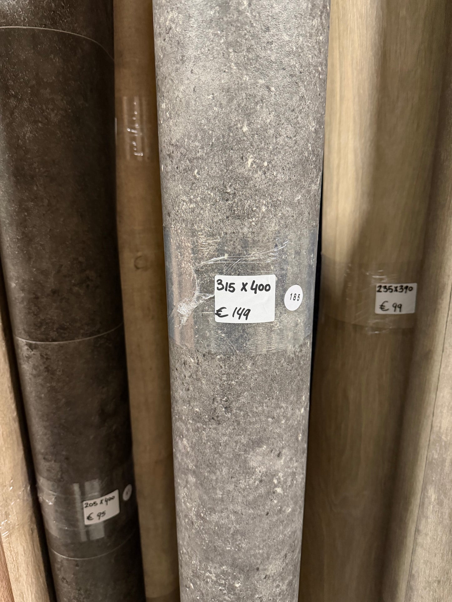 Grijs Gemêleerd Betonlook Vinyl Restpartij |
3,15x4,00mtr