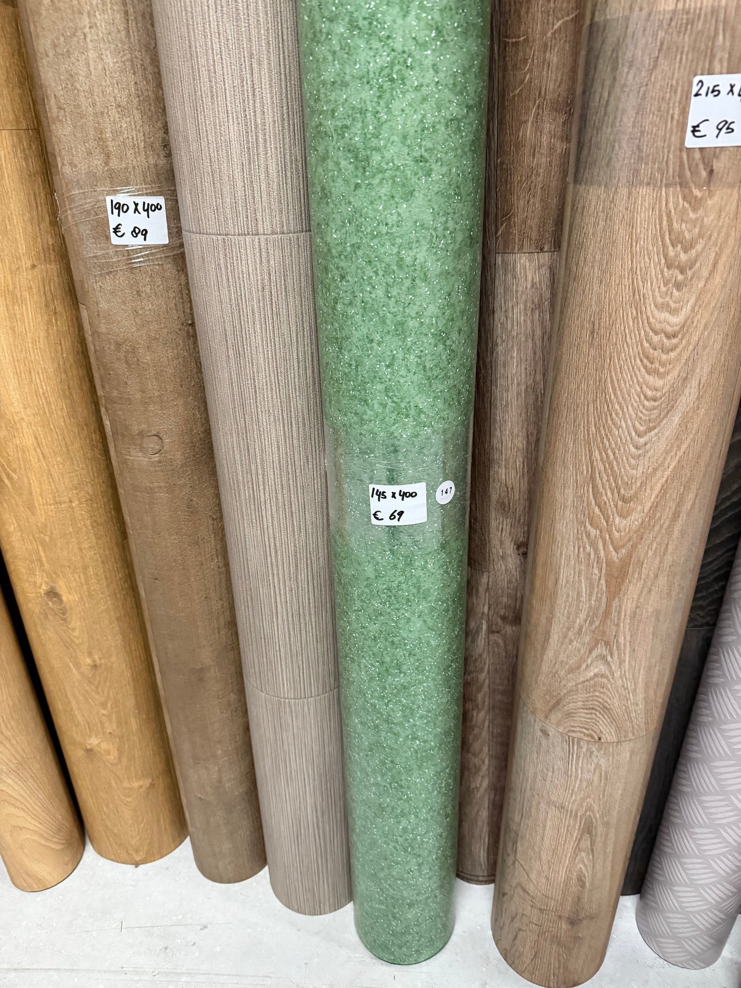 Groen Granietlook Vinyl Restpartij |
1,45x4,00mtr - Vinylrestpartij.nl 