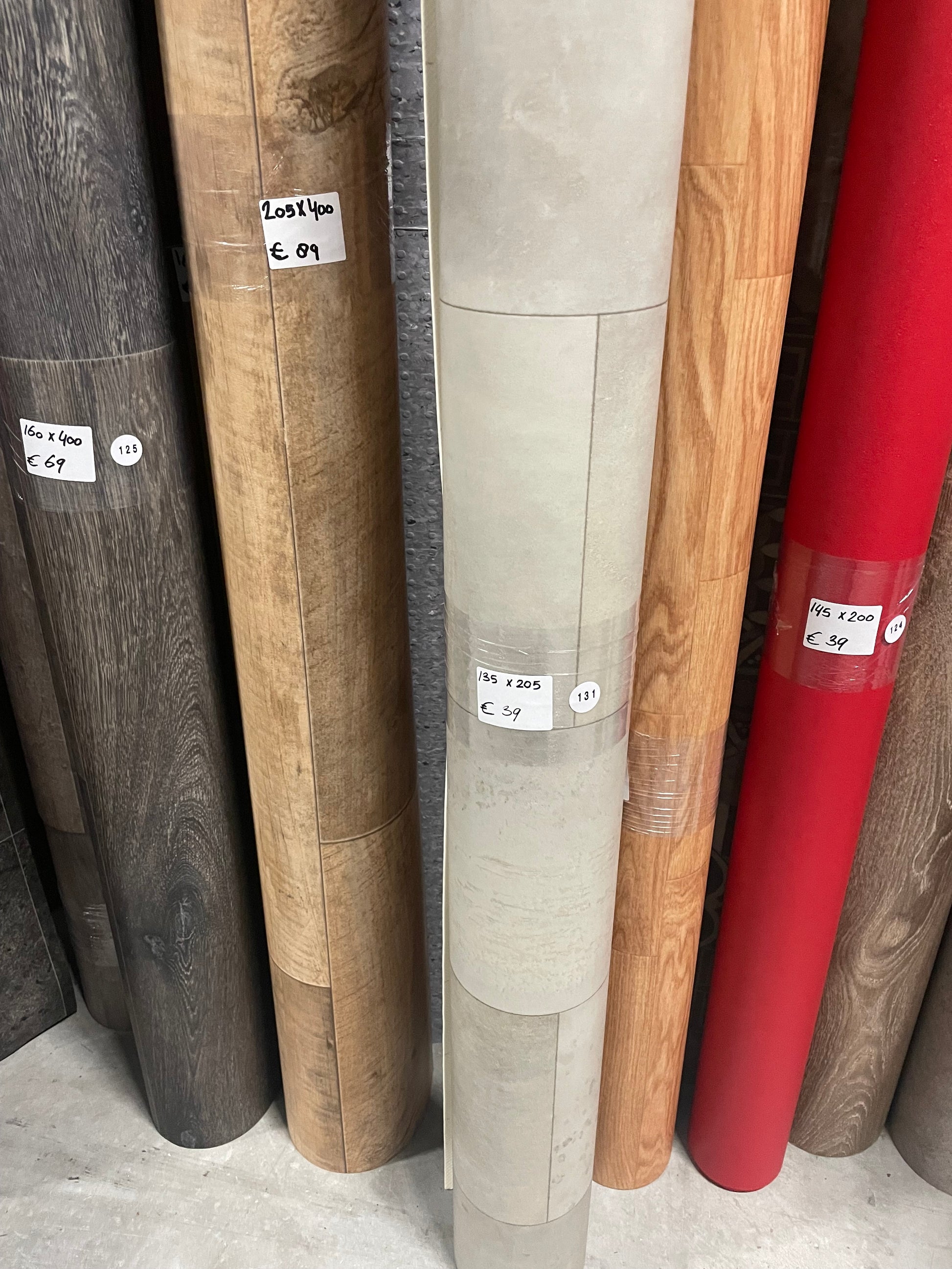 Greige Tegelmotief Vinyl Restpartij |
1,35x2,50mtr - Vinylrestpartij.nl 