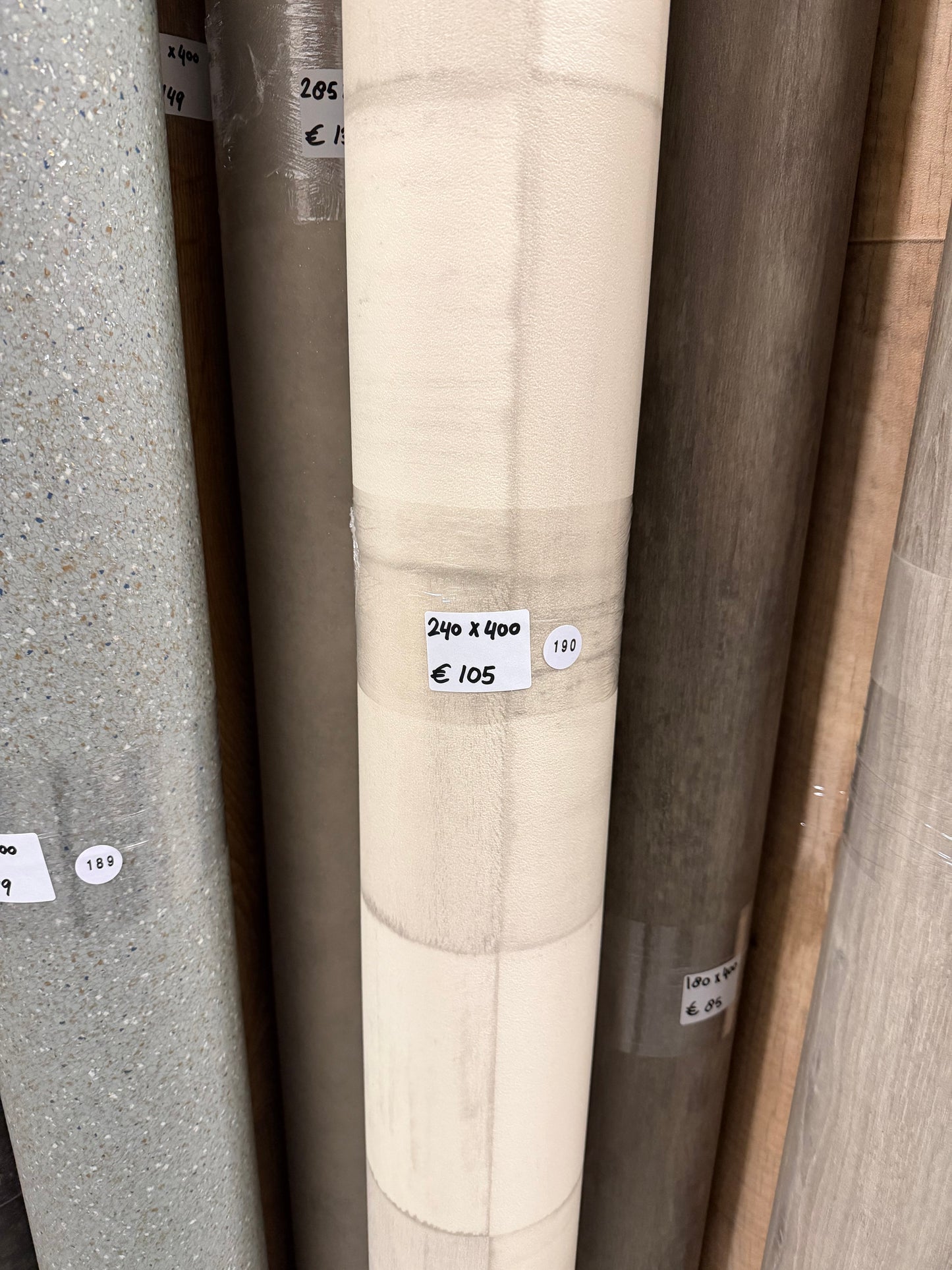 Wit Geblokt Vinyl Restpartij |
2,40x4,00mtr