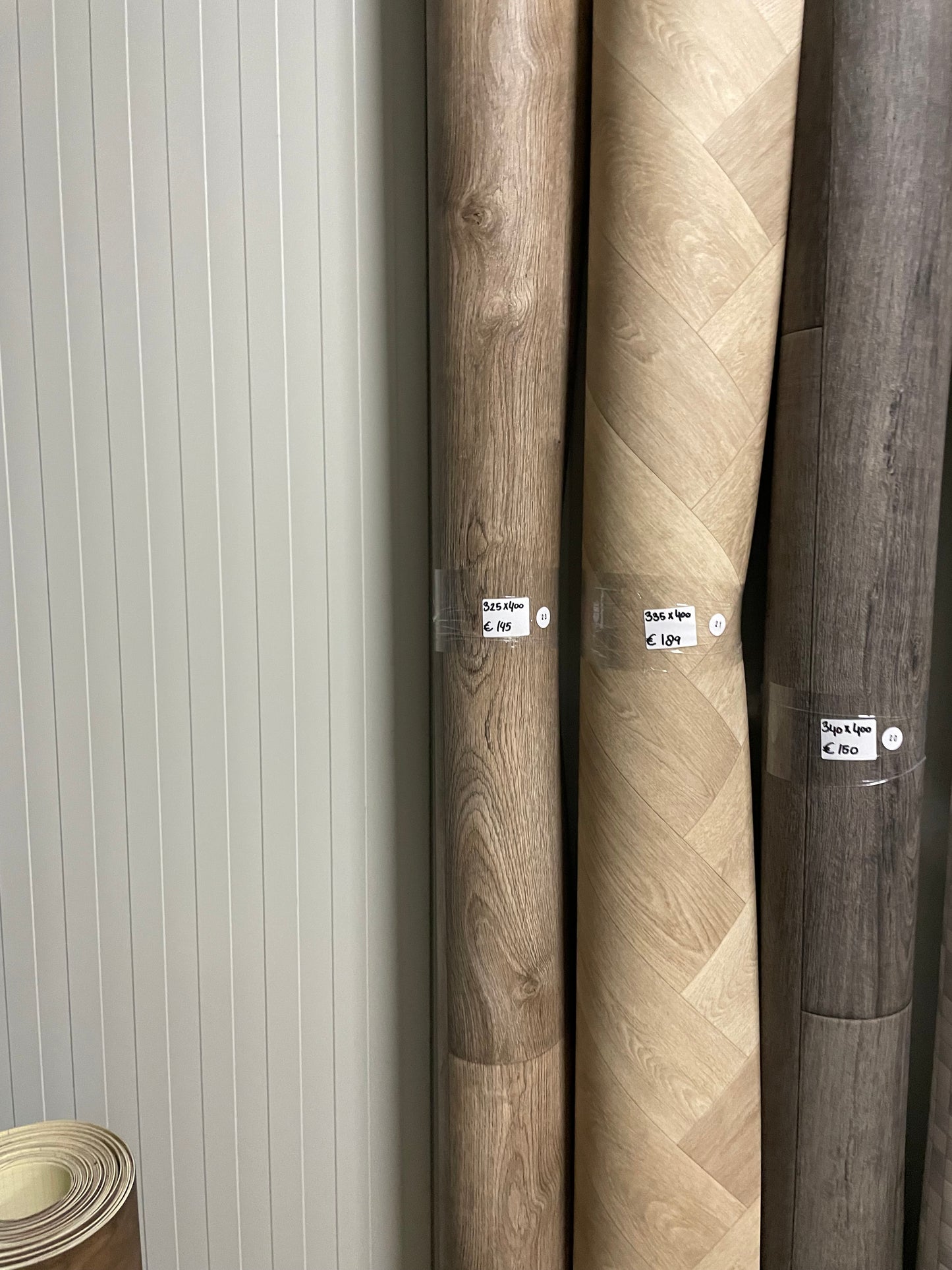 Donker Kastanjebruin Eiken Vinyl Restpartij |3,25x3,80mtr