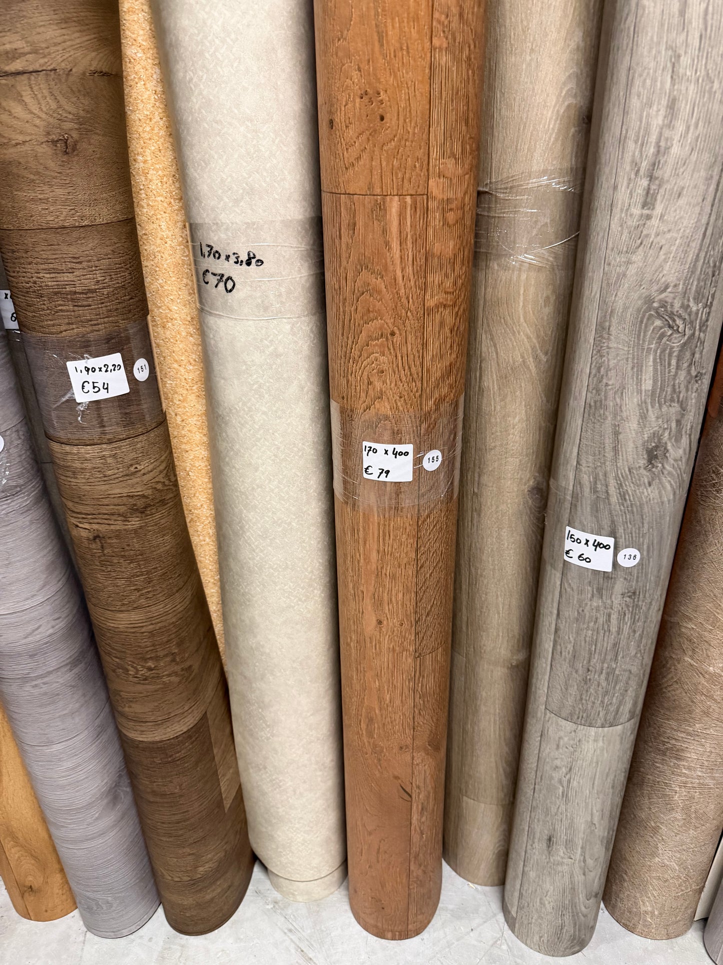 Warm Bruin Eiken Vinyl Restpartij |
1,70x4,00mtr