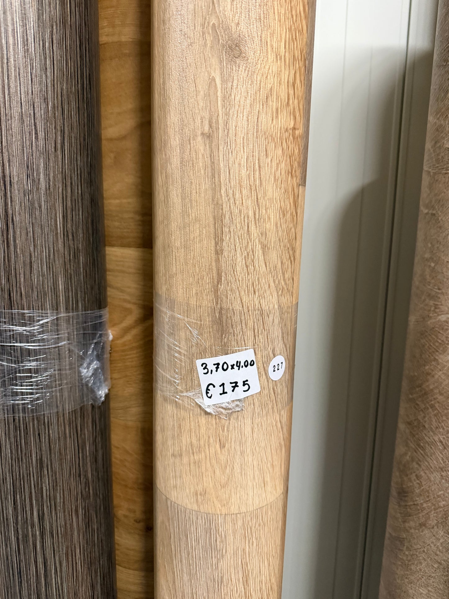Licht Klassiek Eiken Project Vinyl Restpartij |
3,70x4,00mtr