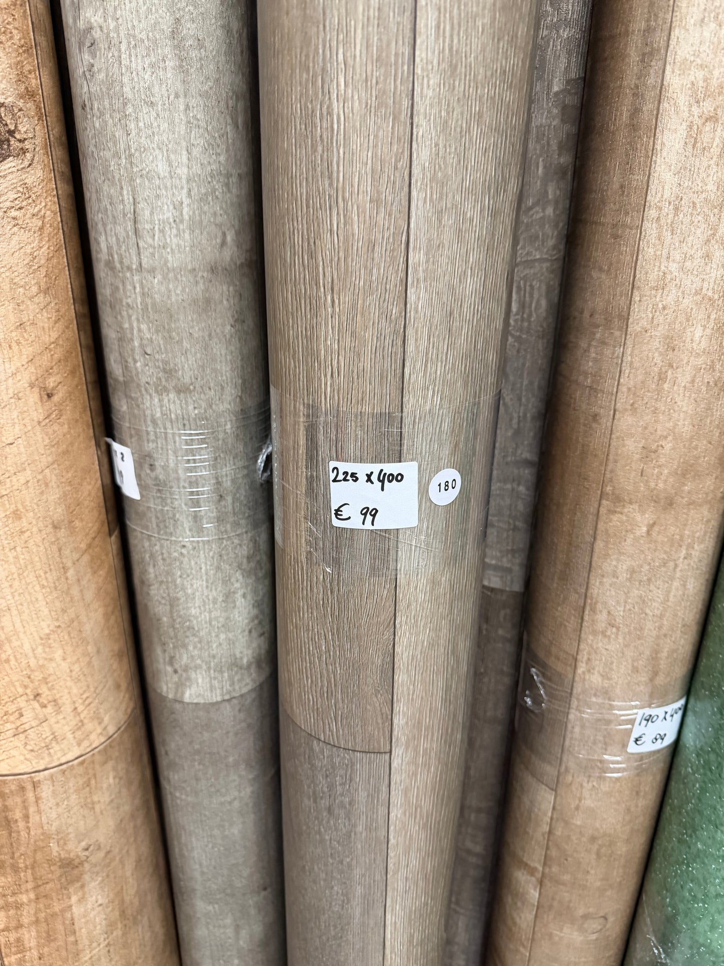 Greige Eiken Vinyl Restpartij |
2,25x4,00mtr