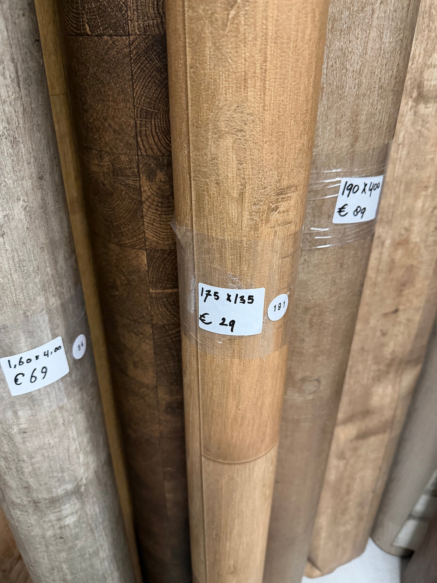 Rustiek Eiken Vinyl Restpartij |
1,35x1,75mtr