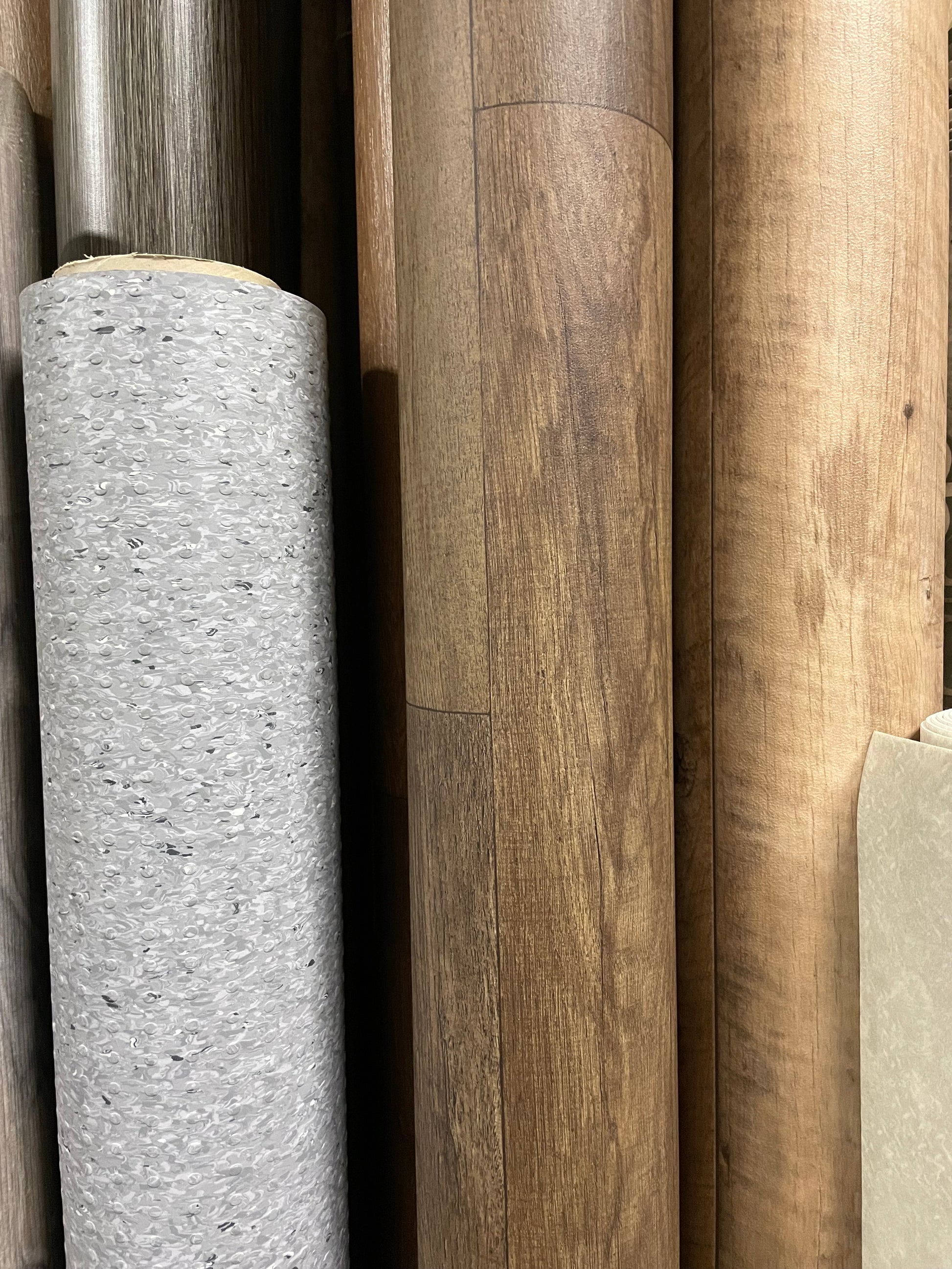Donker Eiken Vinyl Restpartij |
2,30x4,00mtr - Vinylrestpartij.nl 