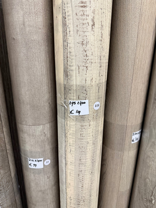 Licht Steigerhout Look Vinyl Restpartij |
2,95x4,00mtr