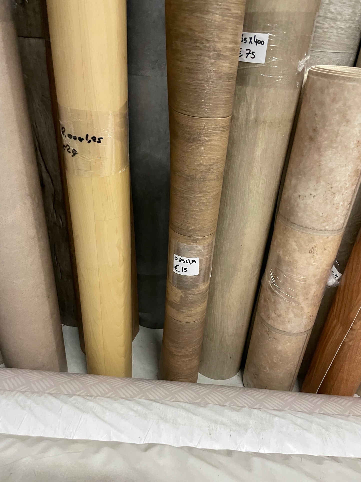 Donker Eiken WC/Toilet Vinyl Restpartij | 0,85x1,15mtr