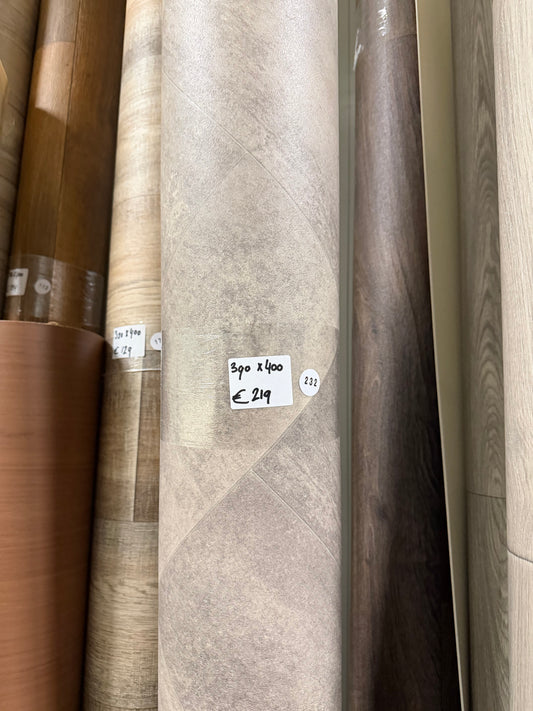 Visgraat Grijs BetonlookVinyl Restpartij |
3,90x4,00mtr