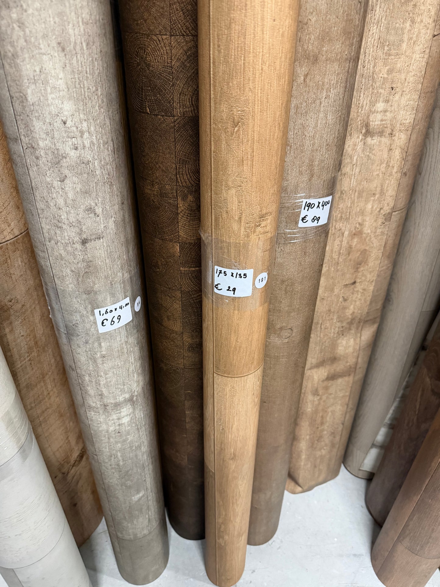 Rustiek Eiken Vinyl Restpartij |
1,35x1,75mtr