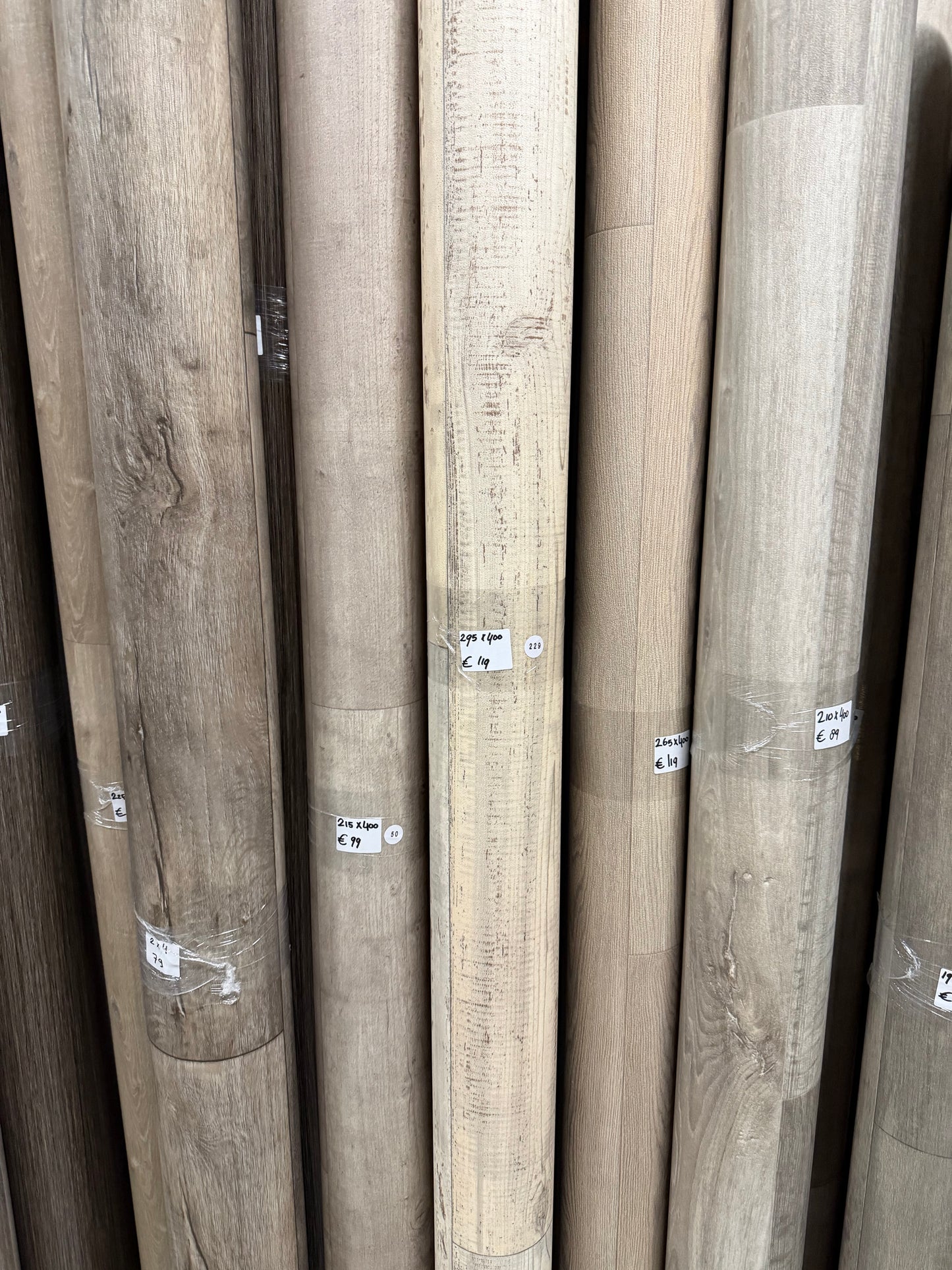 Licht Steigerhout Look Vinyl Restpartij |
2,95x4,00mtr