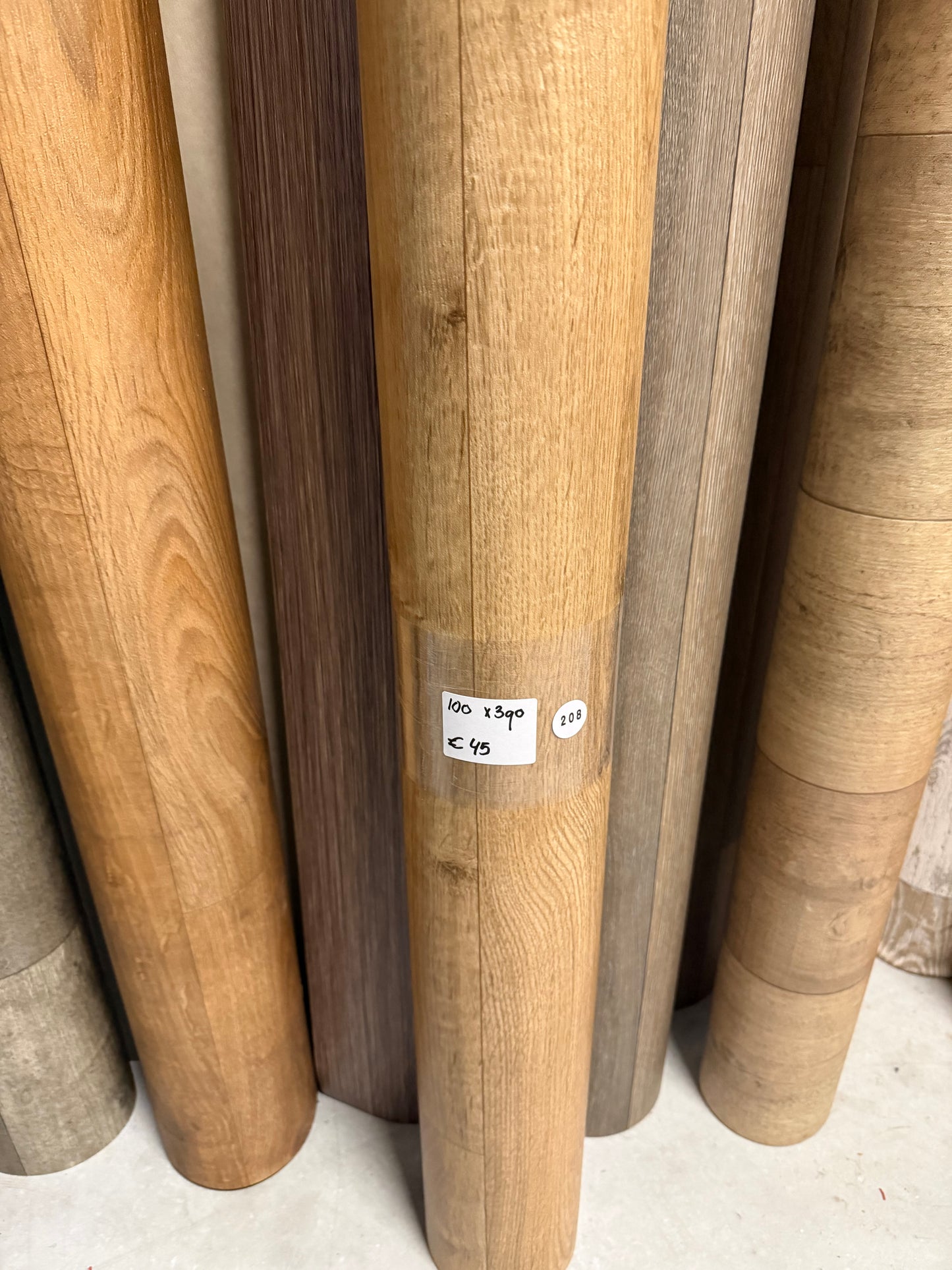 Warm Landelijk Eiken WC/Toilet Vinyl Restpartij |
1,00x3,90mtr