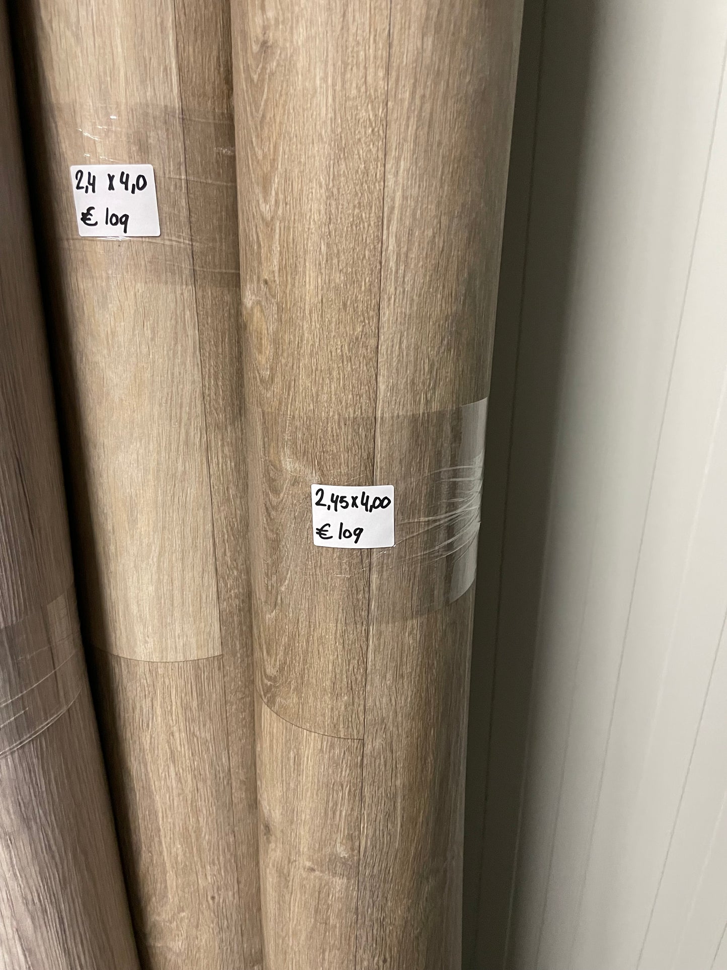 Bruin Eiken Vinyl Restpartij | 2,45x4,00mtr