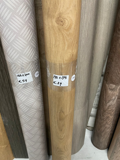 Honing Eiken Vinyl Restpartij |
1,45x1,75mtr - Vinylrestpartij.nl 