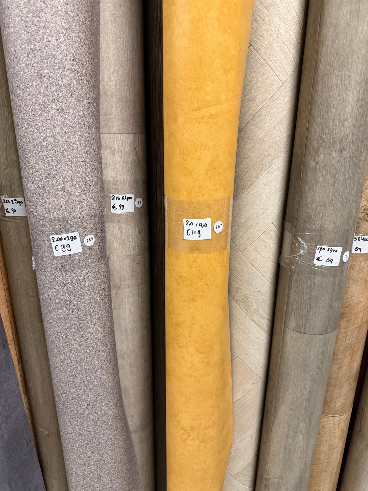 Oranje Gemarmerd Vinyl Restpartij | 2,00x4,00mtr