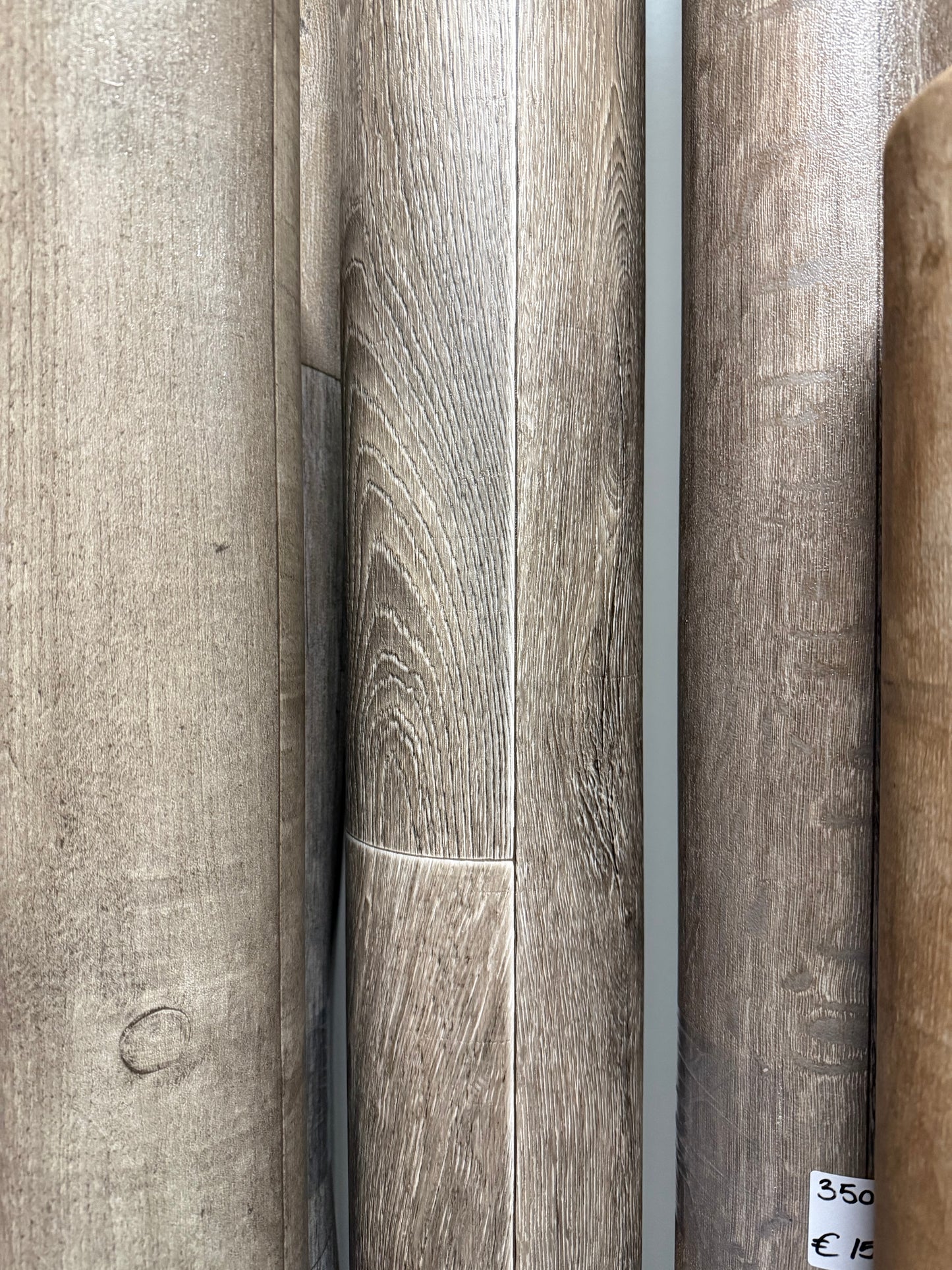 Grijsbruin Eiken Vinyl Restpartij |
3,15x4,00mtr