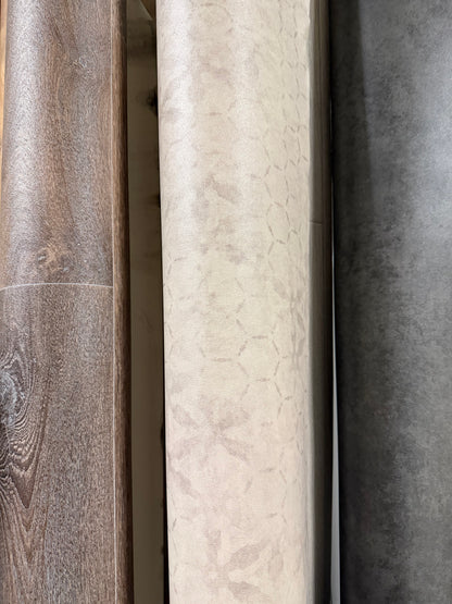Sierlijk Patroon Grijs Vinyl Restpartij |
2,90x4,00mtr - Vinylrestpartij.nl 
