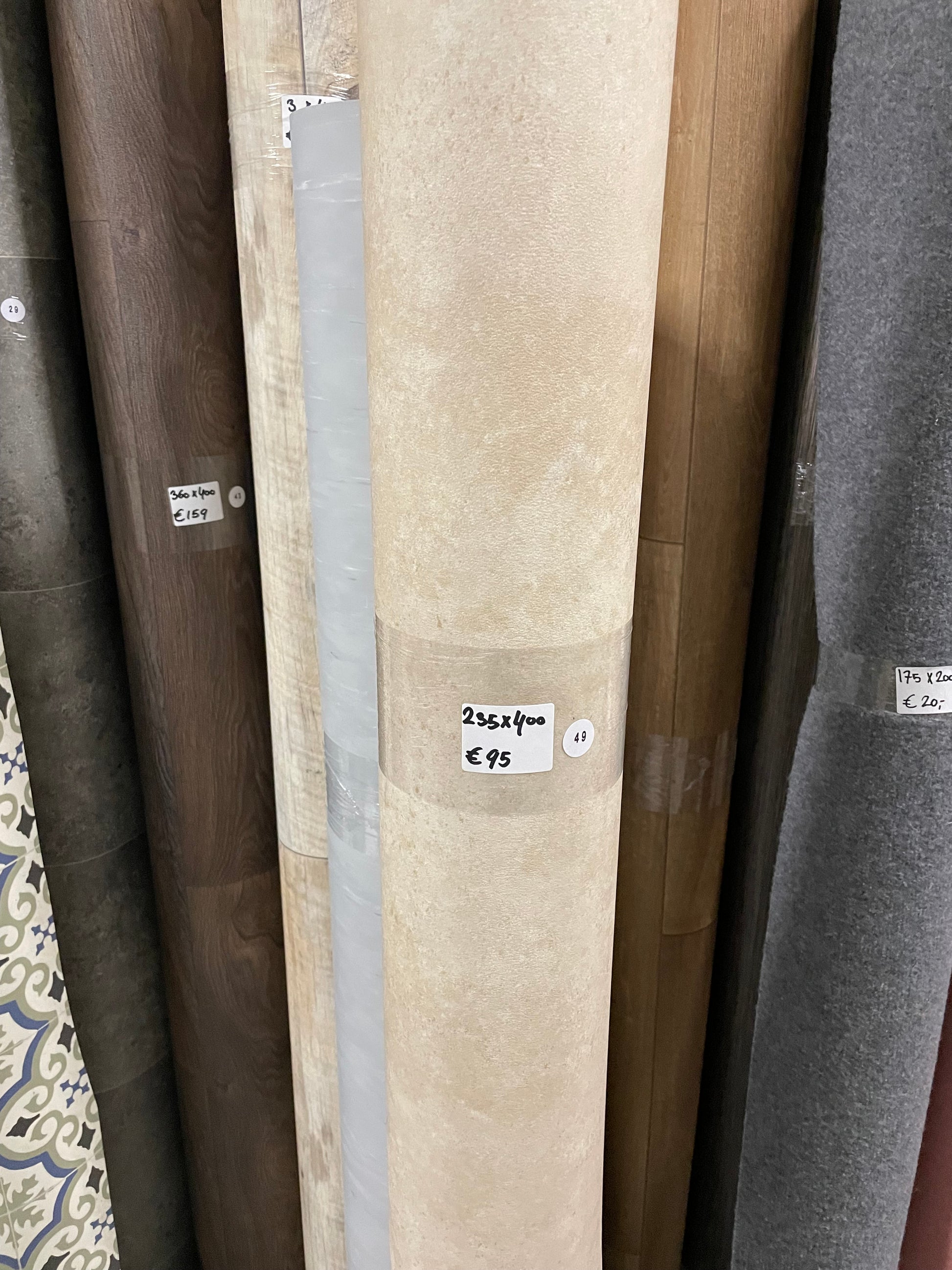 Beige Betonlook Vinyl Restpartij | 2,35x4,00mtr - Vinylrestpartij.nl 