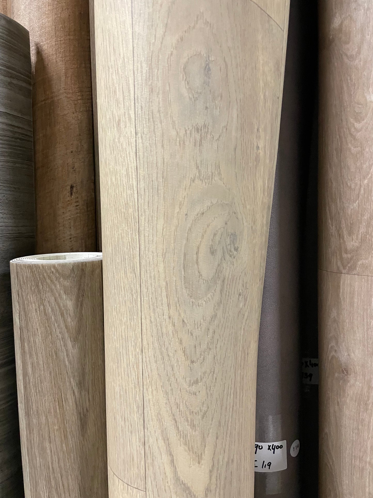 Beige Modern Eiken Vinyl Restpartij | 2,55x4,00mtr - Vinylrestpartij.nl 