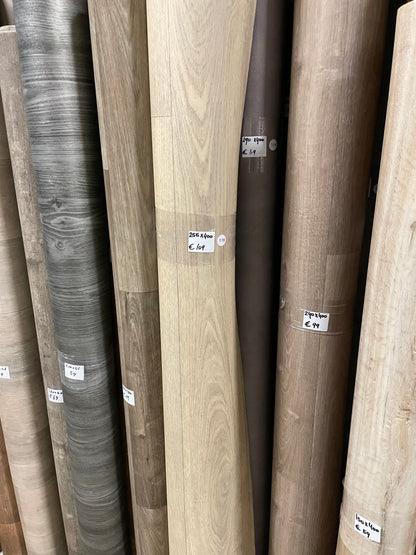 Beige Modern Eiken Vinyl Restpartij | 2,55x4,00mtr - Vinylrestpartij.nl 
