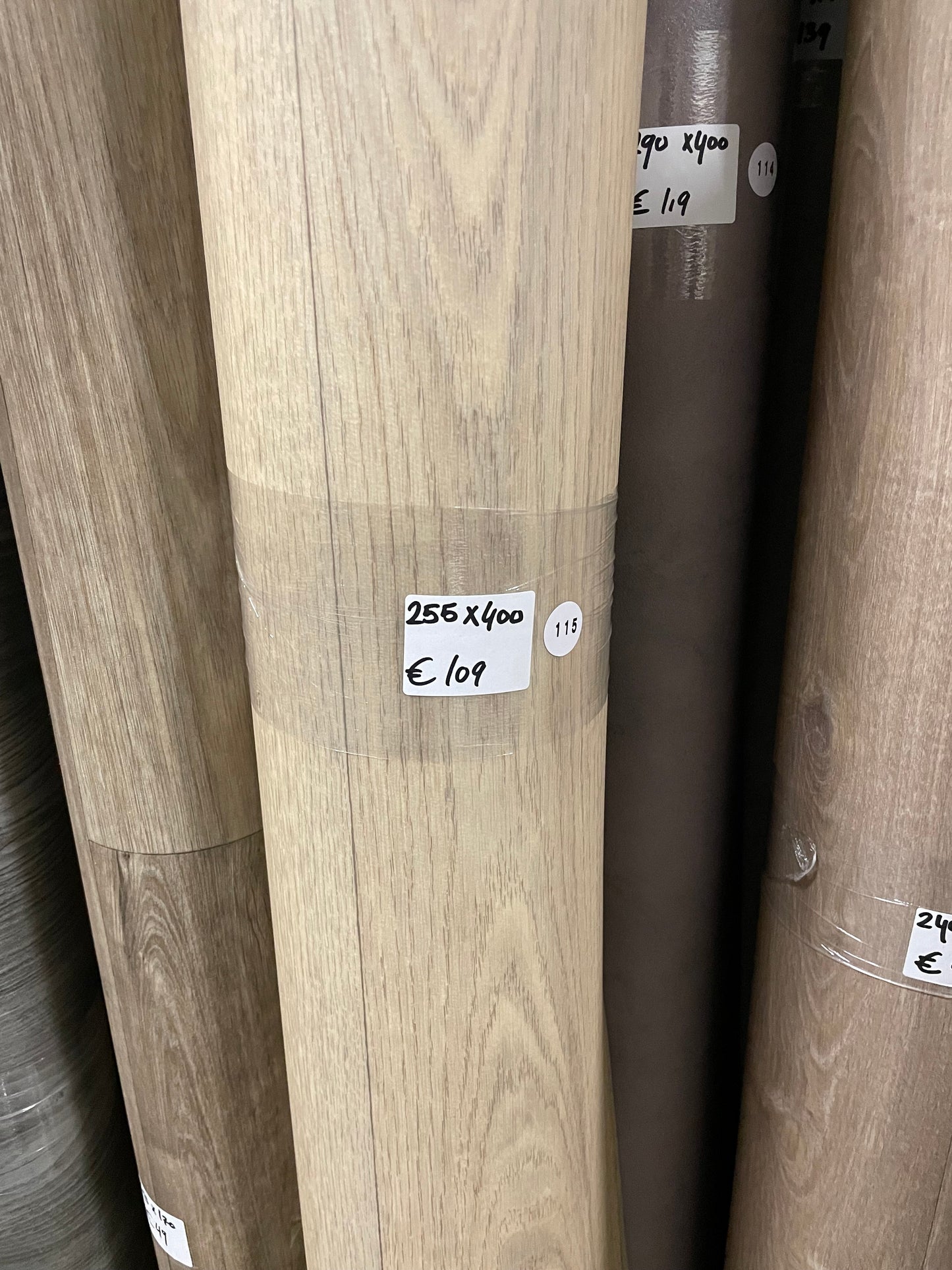 Beige Modern Eiken Vinyl Restpartij | 2,55x4,00mtr - Vinylrestpartij.nl 