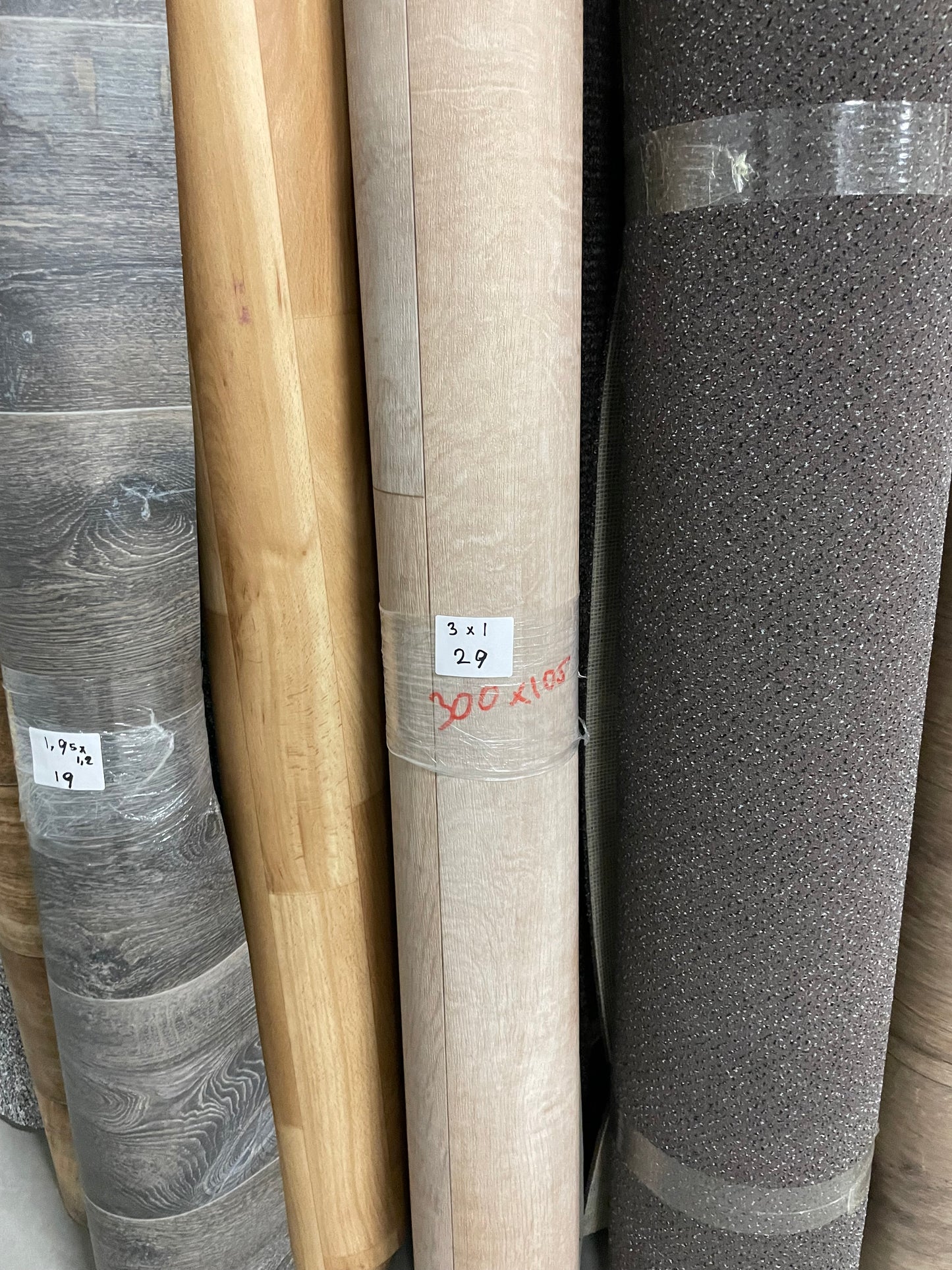 Beige Rustiek Eiken Vinyl Restpartij | 1,00x3,00mtr - Vinylrestpartij.nl 