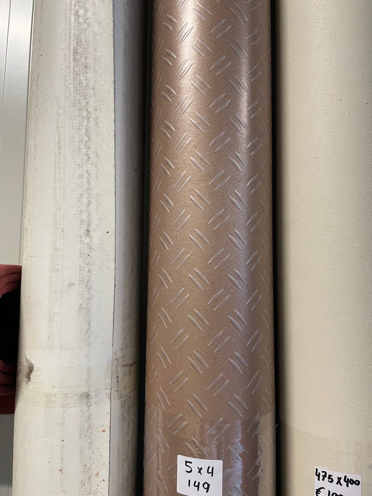 Brons Traanplaatmotief Vinyl Restpartij | 5,00x4,00mtr - Vinylrestpartij.nl 