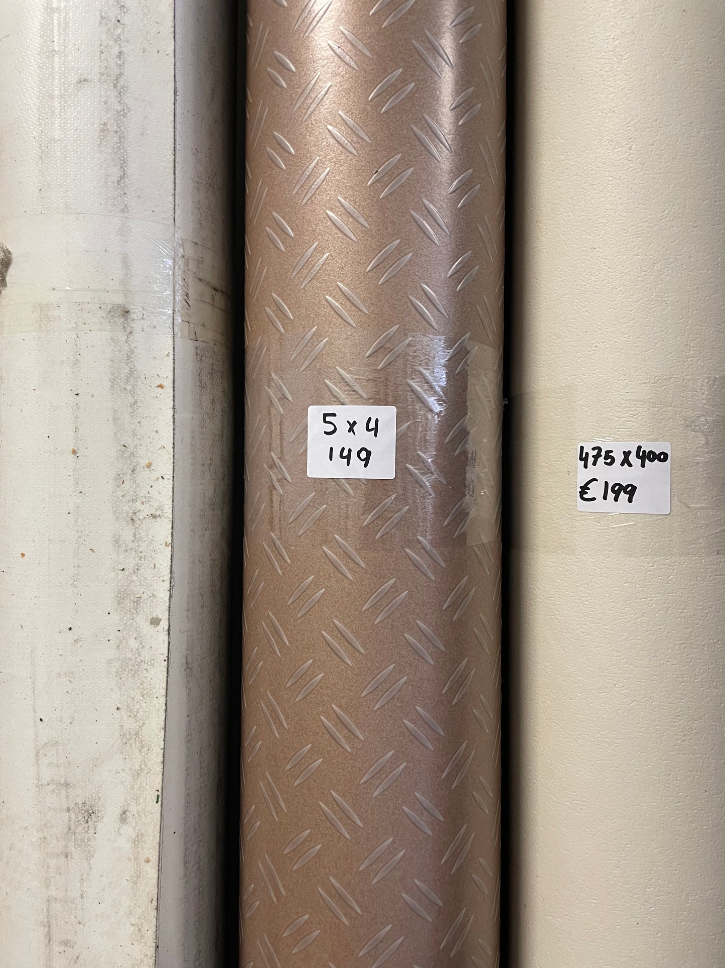 Brons Traanplaatmotief Vinyl Restpartij | 5,00x4,00mtr - Vinylrestpartij.nl 