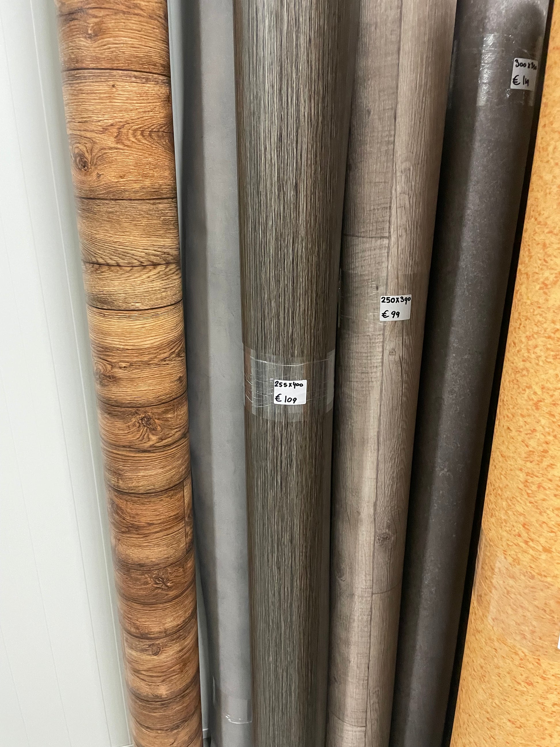 Bruin Bamboe Vinyl Restpartij | 2,55x4,00mtr - Vinylrestpartij.nl 