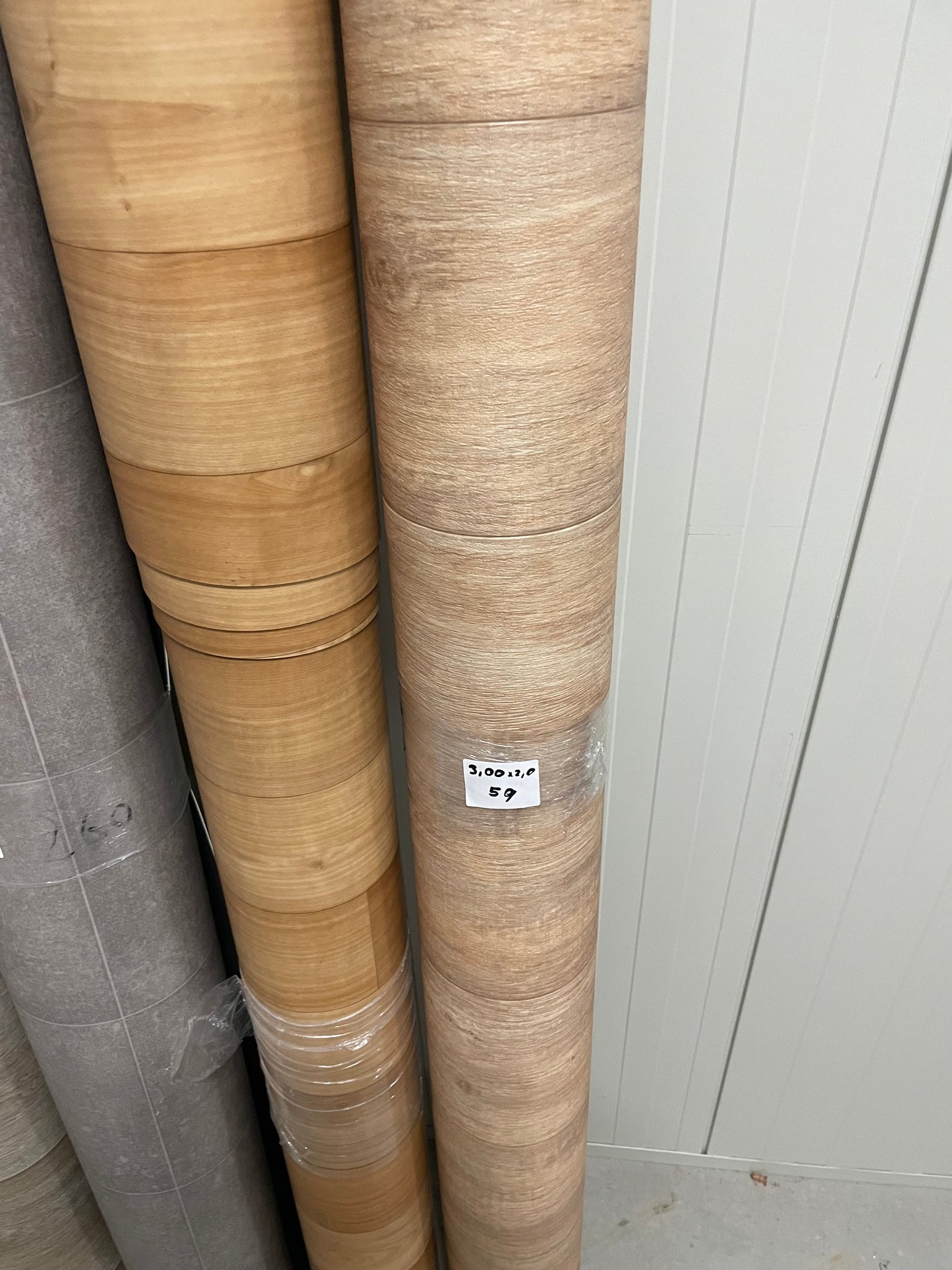 Bruin Eiken Harde Toplaag Vinyl Restpartij | 2,00x3,00mtr - Vinylrestpartij.nl 