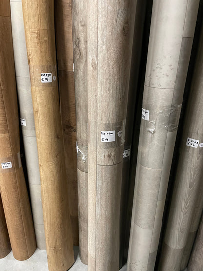 Bruin Landelijk Eiken Vinyl Restpartij | 2,55x4,00mtr - Vinylrestpartij.nl 