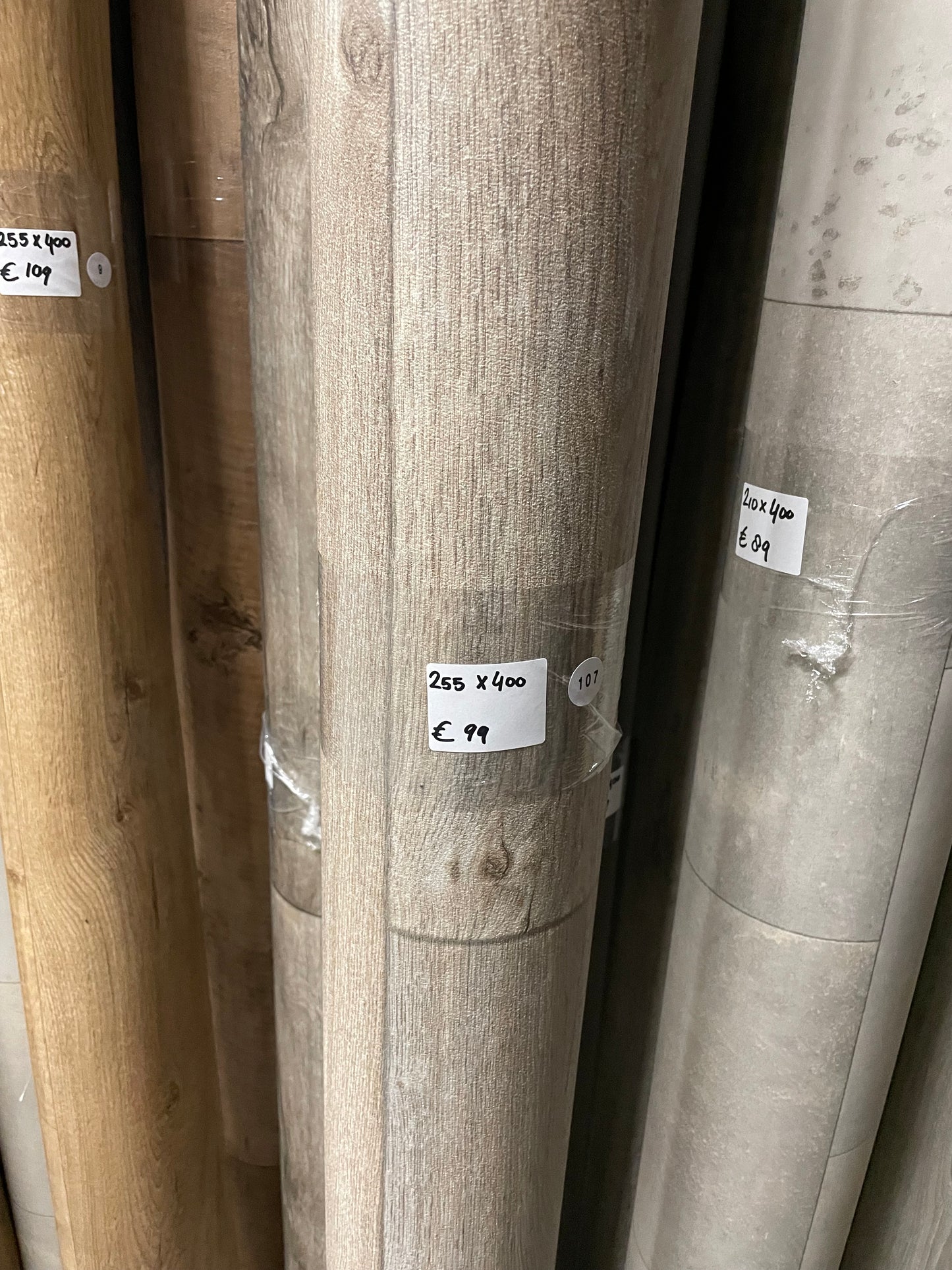 Bruin Landelijk Eiken Vinyl Restpartij | 2,55x4,00mtr - Vinylrestpartij.nl 