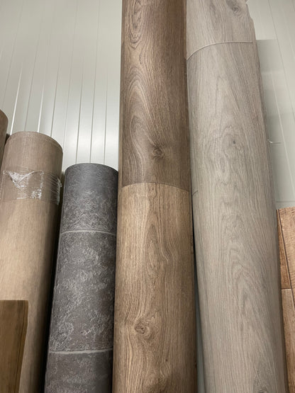 Bruin Rustiek Eiken Restpartij | 3,55x4,00mtr - Vinylrestpartij.nl 