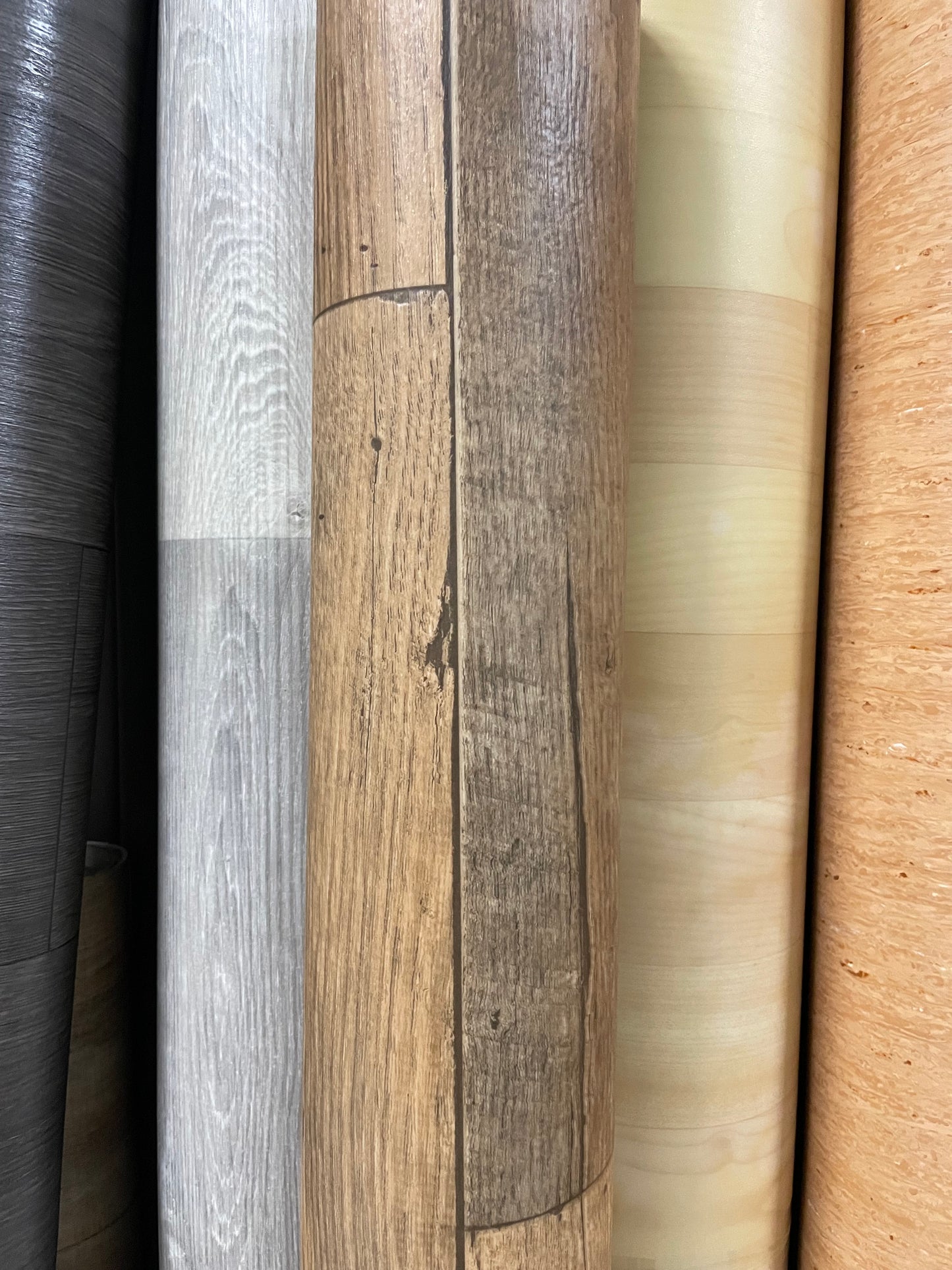 Bruin Verouderd Eiken Vinyl Restpartij | 1,60x2,00mtr - Vinylrestpartij.nl 