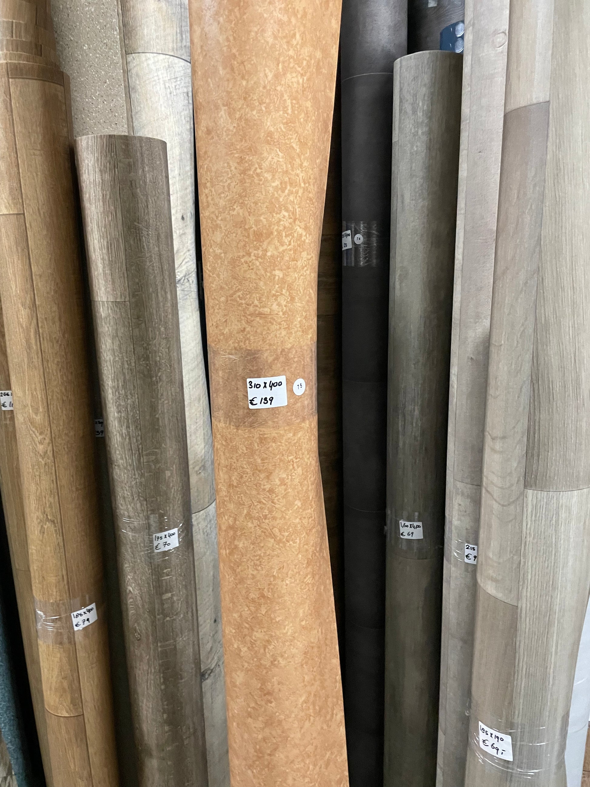 Creme Gemarmerd Vinyl Restpartij | 3,10x4,00mtr - Vinylrestpartij.nl 