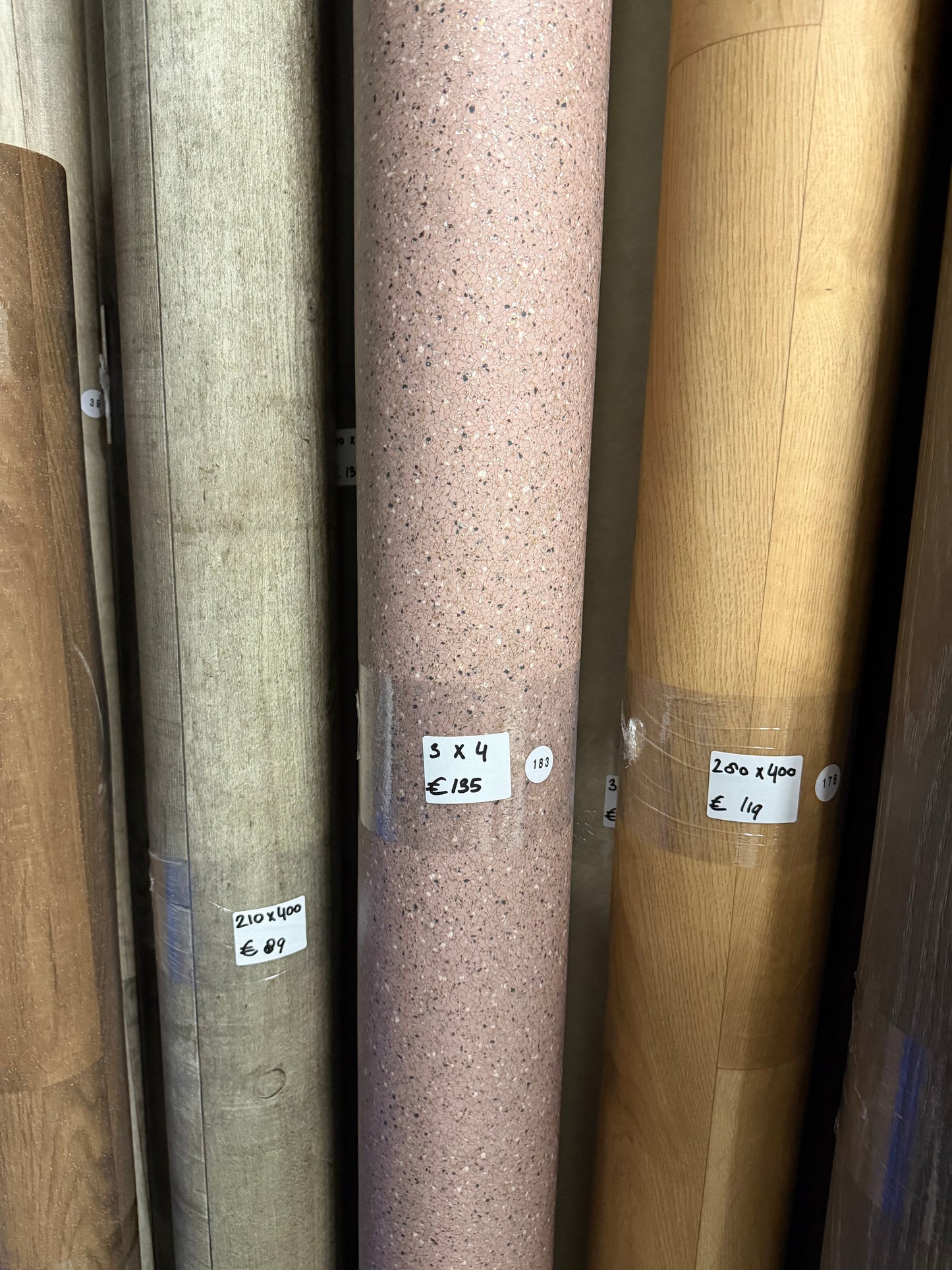 Grijs Granietlook Vinyl Restpartij |
3,00x4,00mtr